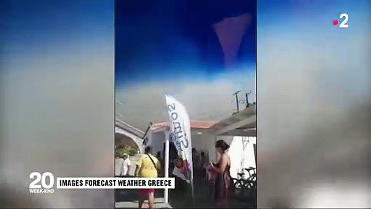 Grèce: Regardez les images des touristes d'un camping surpris par un incendie qui a touché le sud du pays - VIDEO