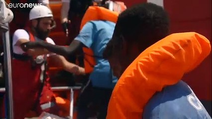 Ocean Viking et Open Arms : la longue attente des plus de 400 réfugiés