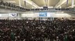 إلغاء جميع الرحلات في مطار هونغ كونغ بسبب الاحتجاجات وبكين ترى "مؤشرات إرهاب"
