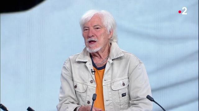 Hugues Aufray : pourquoi il doit sa carrière à son frère, mort suicidé à 27 ans