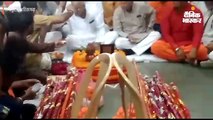 मुख्यमंत्री भूपेश बघेल और गृहमंत्री साहू बने कांवड़िया, कांधे पर कांवड़ लेकर निकले यात्रा पर