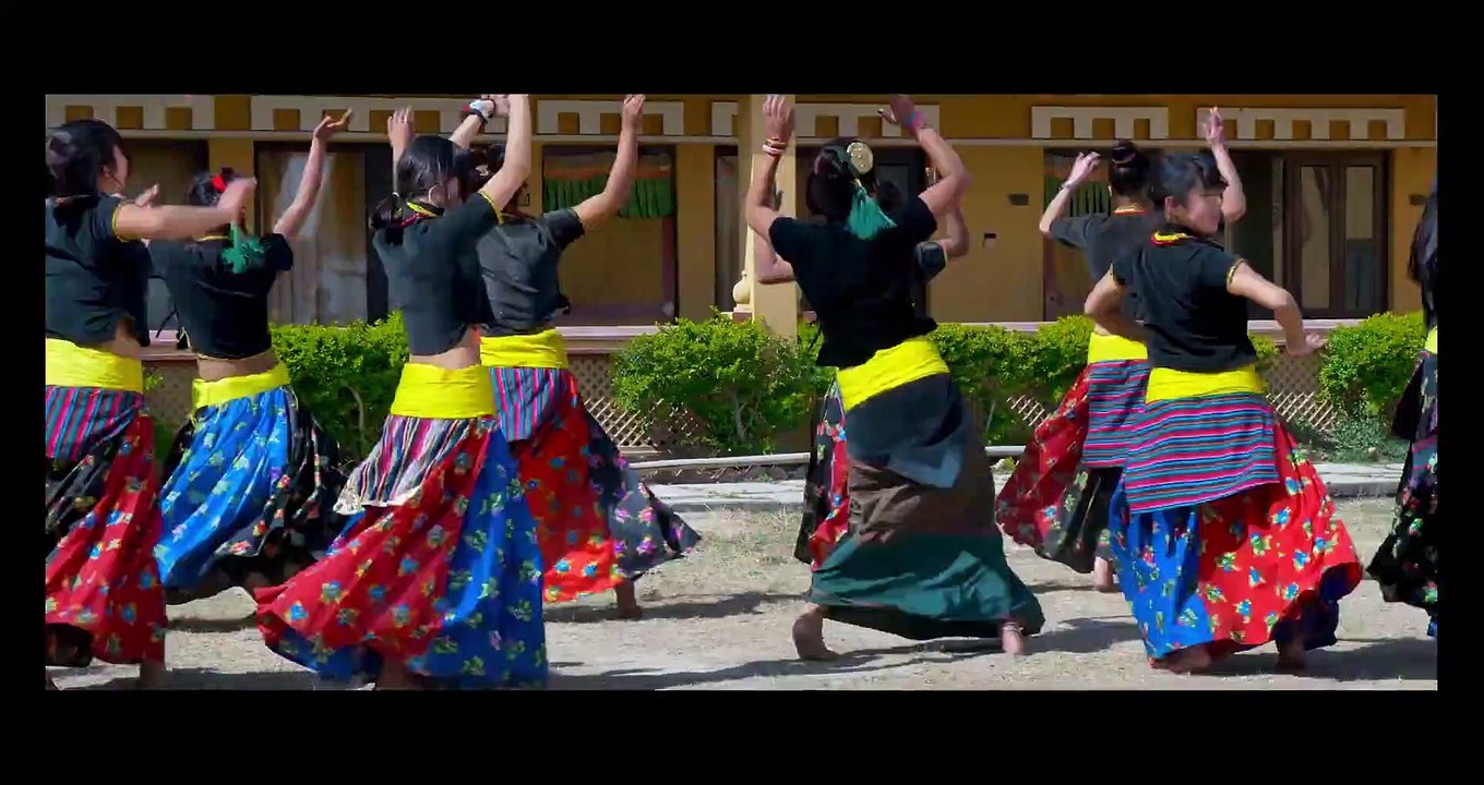 Fur Fur Tingba - फुर फुर तिङ्बा तमाङ सेलो 2018 Aapleng La Namsha Tamang Movies