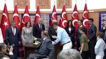 MHP Lideri Devlet Bahçeli partililerle bayramlaştı