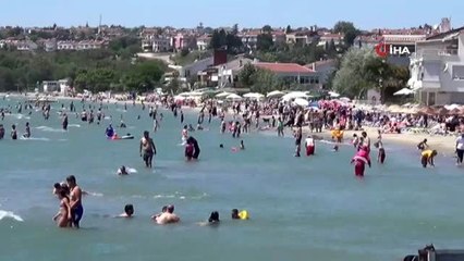 Vatandaşlar bayramın 2'nci gününde Silivri sahiline akın etti