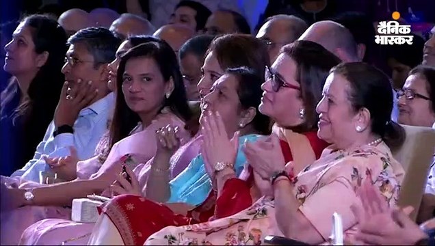 ये डिवाइस कपड़ों की शॉपिंग बनाएगा आसान, सिमेनाहॉल जैसा हो जाएगा मूवी एक्सपीरियंस