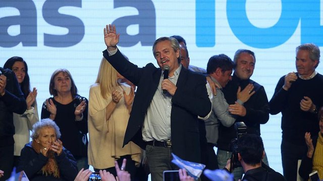 Alberto Fernández, o Kirchnerista , vence eleições primárias na Argentina