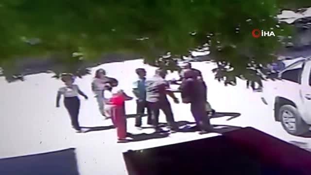 Kayıp yüzük aranırken çardak çöktü, taşlı sopalı satırlı kavga çıktı