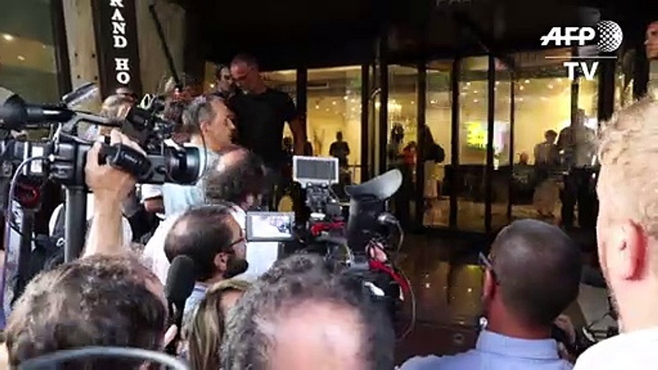 Zukunft von Italiens Regierung weiter in der Schwebe