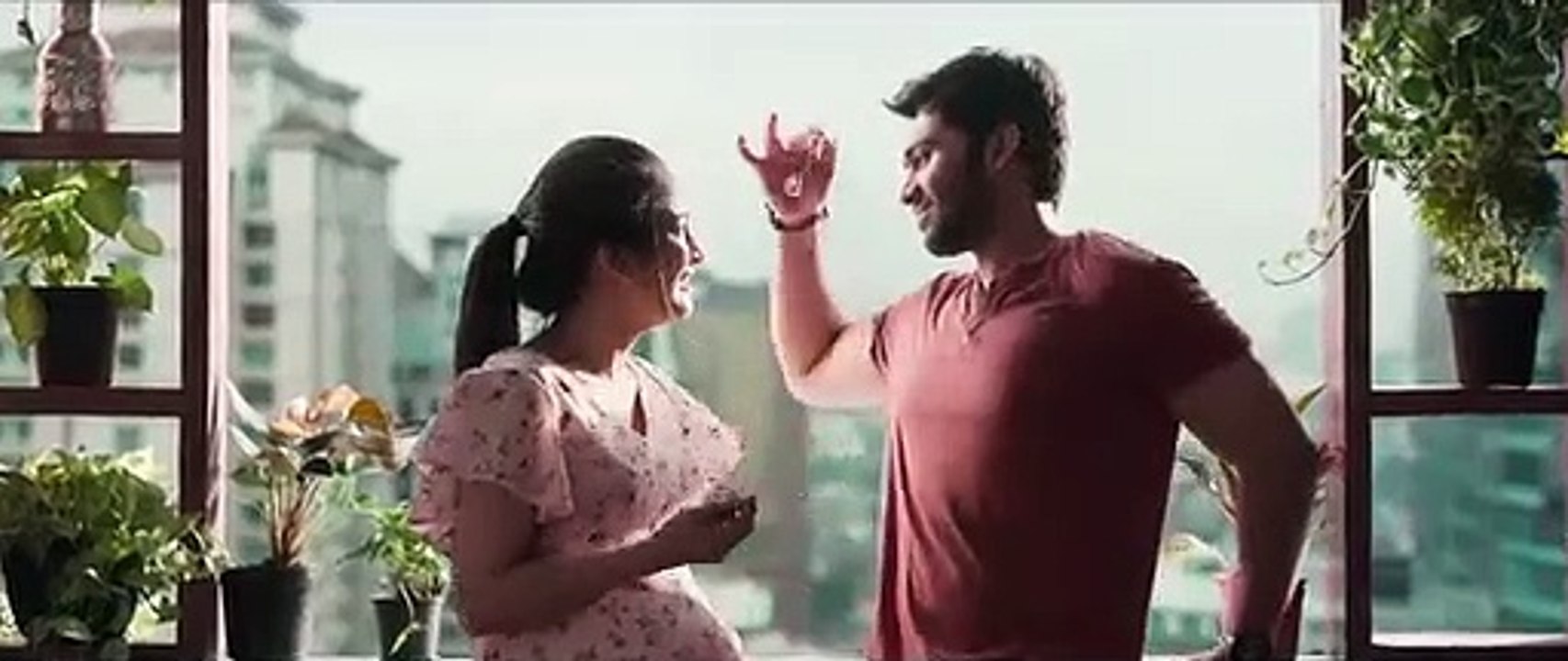 Thaarame Thaarame Video Song