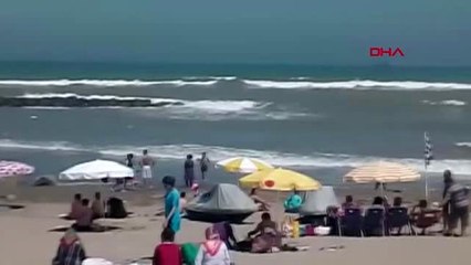 SAKARYA 3 İLÇEDE DENİZE GİRMEK YASAKLANDI