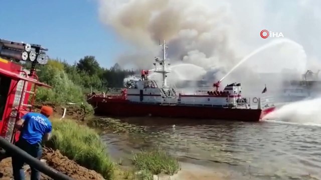 - Rusya’da Tersaneye Çekilen Yolcu Gemisinde Yangın