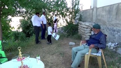 "Asırlık çınar" çocukları ve torunlarıyla bayramlaştı