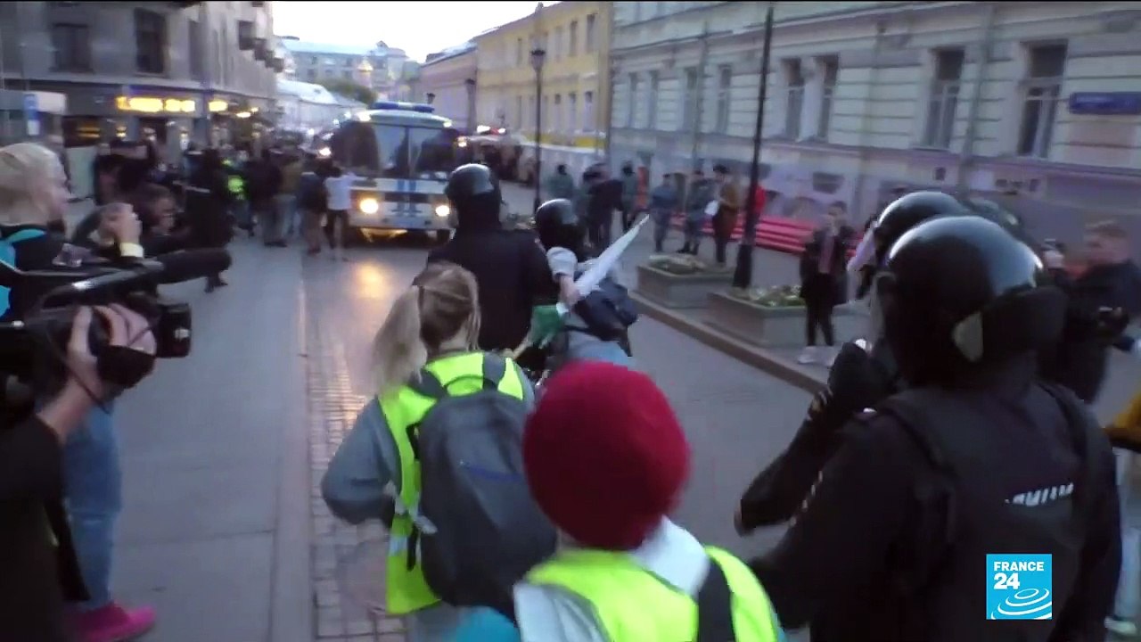 Manifestations à Moscou : le Kremlin juge "justifiée" la fermeté de la police