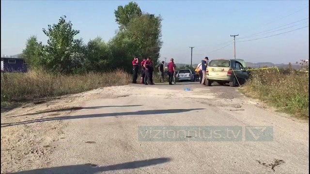 Vranë e hodhën në kanal të riun - News, Lajme - Vizion Plus