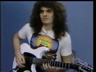 Guitar Lesson - Vinnie Moore - hot licks (advanced)