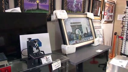 Gümrükte Kalan 2 Yarış Otomobili Meraklılarını Bekliyor