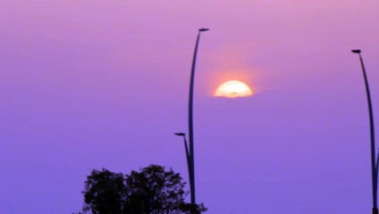 Descargar video: Best Compilation of Sunsets and Time Lapse of Sky Views dubai canal  Clouds over Dubai, Burj Khalifa