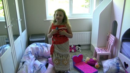 Baby Moana - Bebê Moana Disney - Brincadeiras e Diversão no Quarto