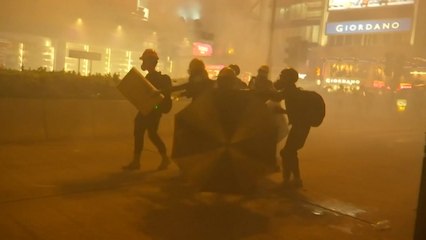 "눈 돌려달라"...홍콩 시위 점입가경 이유는 / YTN