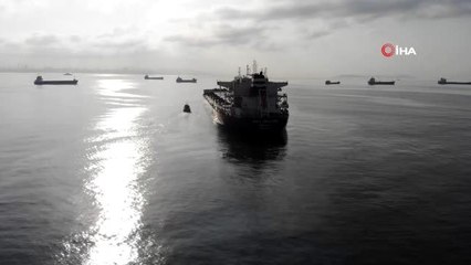 Zeytinburnu'nda kazaya karışan kuru yük gemisi havadan görüntülendi