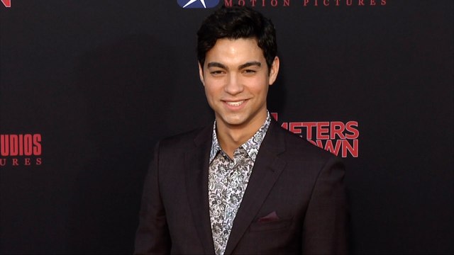 Davi Santos 47 Meters Down: Uncaged Premiere Red Carpet