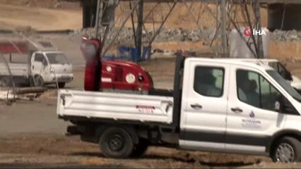 Kurban satış noktalarında ilaçlama mesaisi