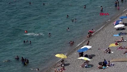 ANTALYA Ağustos sıcağında kar keyfi