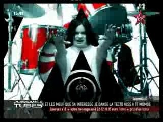 The White Stripes - Seven Nation Army