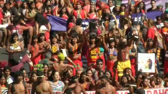 Manifestaciones contra Bolsonaro por deforestaciones masivas y recortes al sistema público