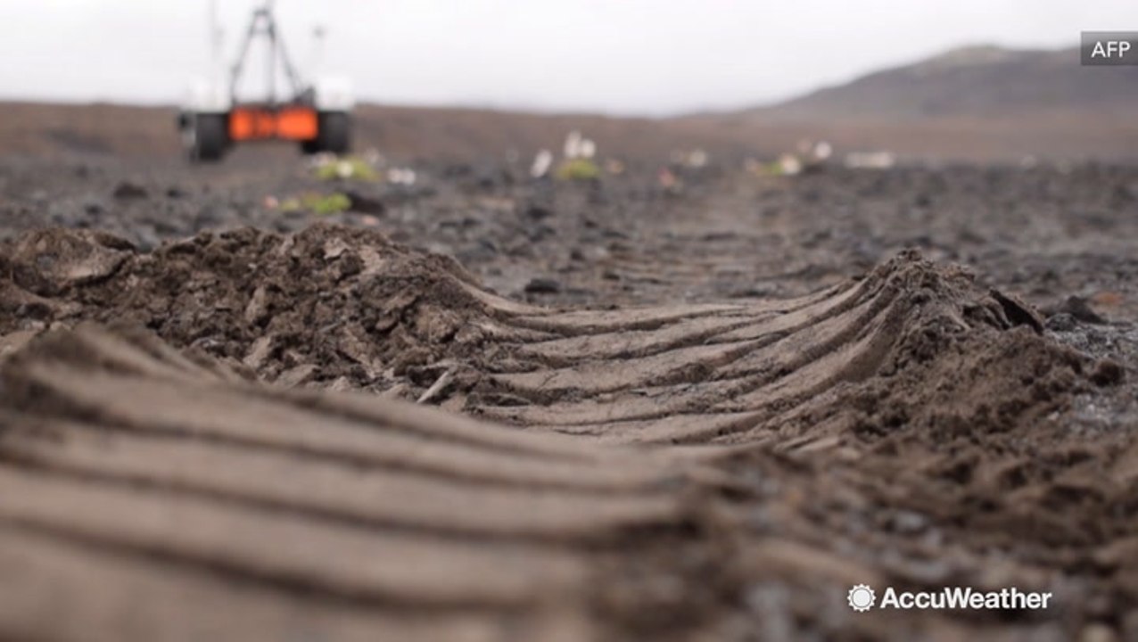 NASA uses Icelandic lava field to prepare for 2020 Mars mission