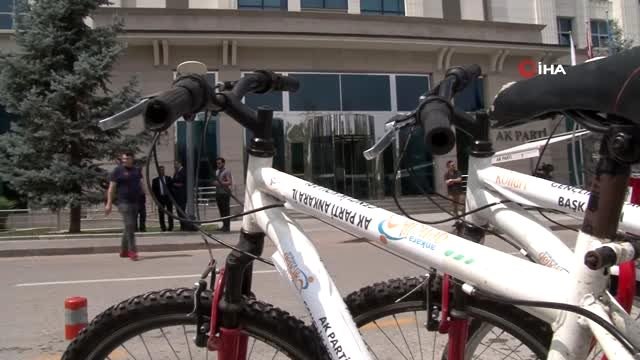 AK Parti Gençlik Kolları'ndan bisikletli kutlama