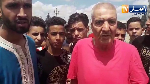 سطيف /محتجي قرية تيملوكة بعين أرنات يغلقون الطريق المؤدي إلى المطار بسبب مطالب تنموية