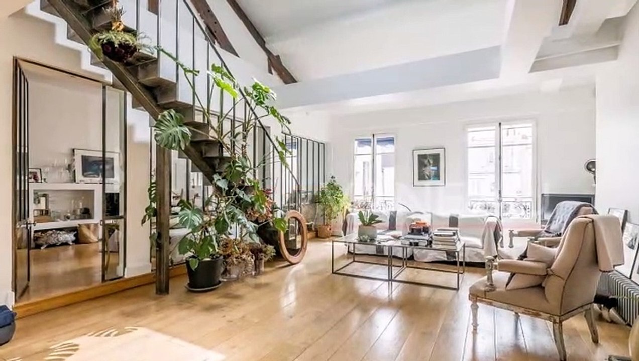 A VENDRE A ODEON TRIPLEX DERNIERS ÉTAGES. 75006 PARIS