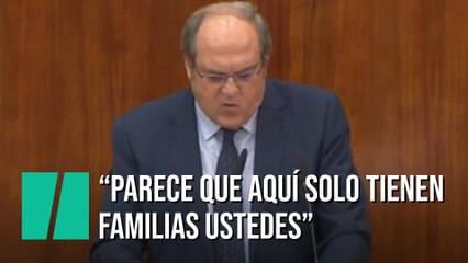 "Parece que aquí solo tienen familias ustedes"