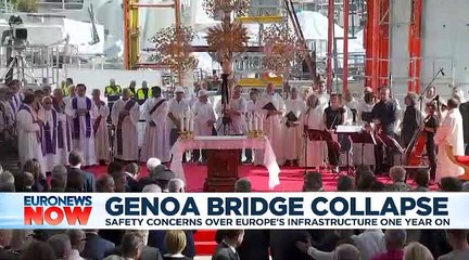 Hundreds gather to honour 43 people killed in Genoa bridge collapse one year ago