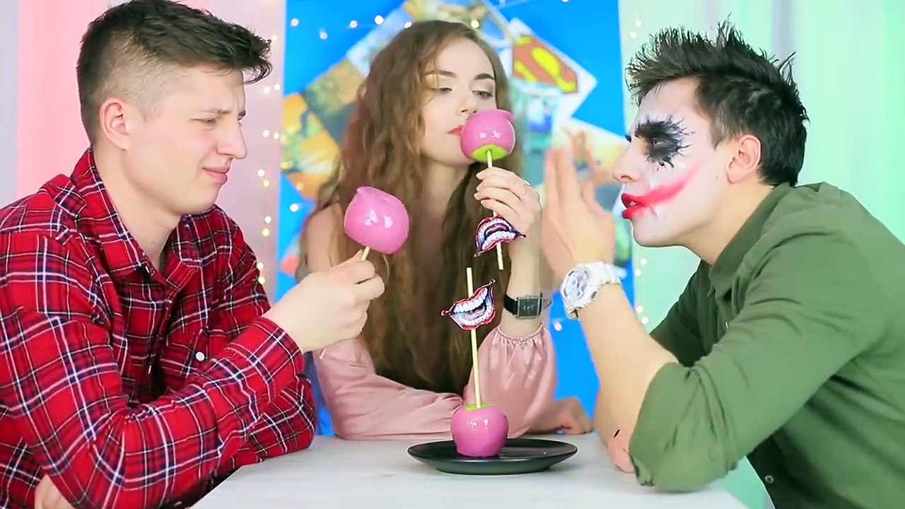 8 NOURRITURES DE SUPER-HEROS vs NOURRITURES DE SUPER-VILLAINS ! LE CHALLENGE !