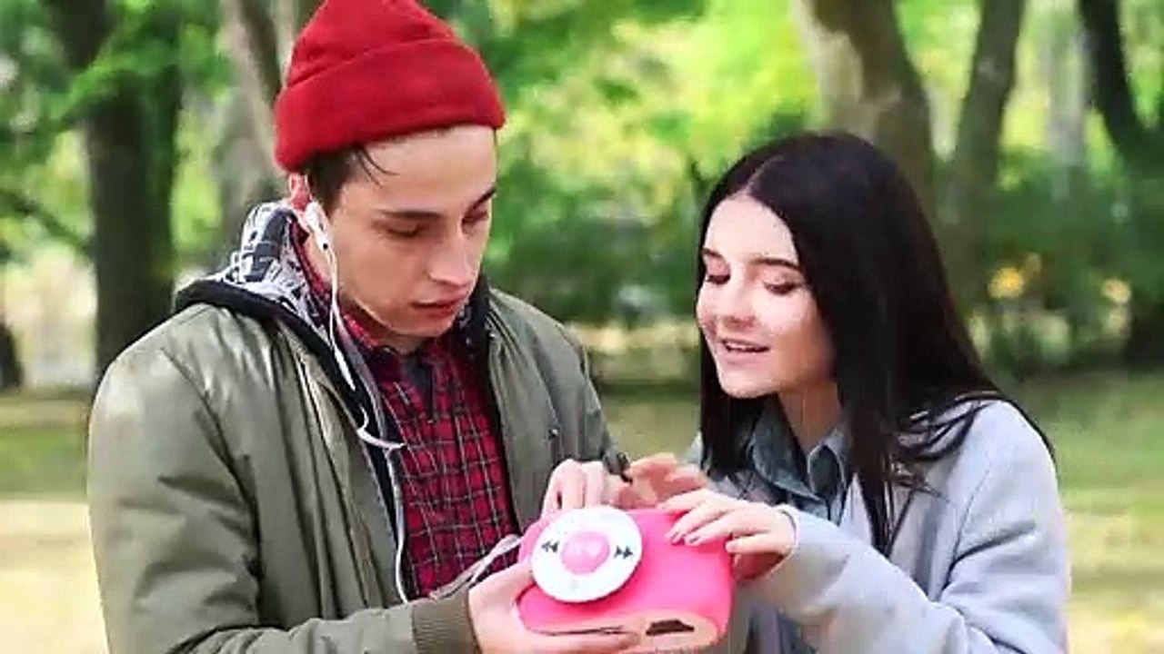 8 OBJETS ANTISTRESS BIZARRES! GADGETS SQUISHIES GÉANTS !