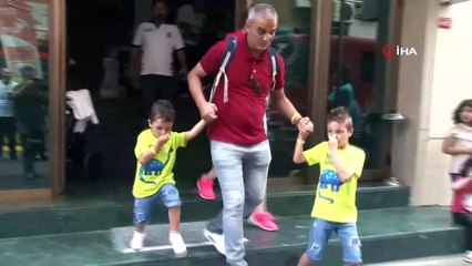 Fatih'te Korkutan Otel Yangını