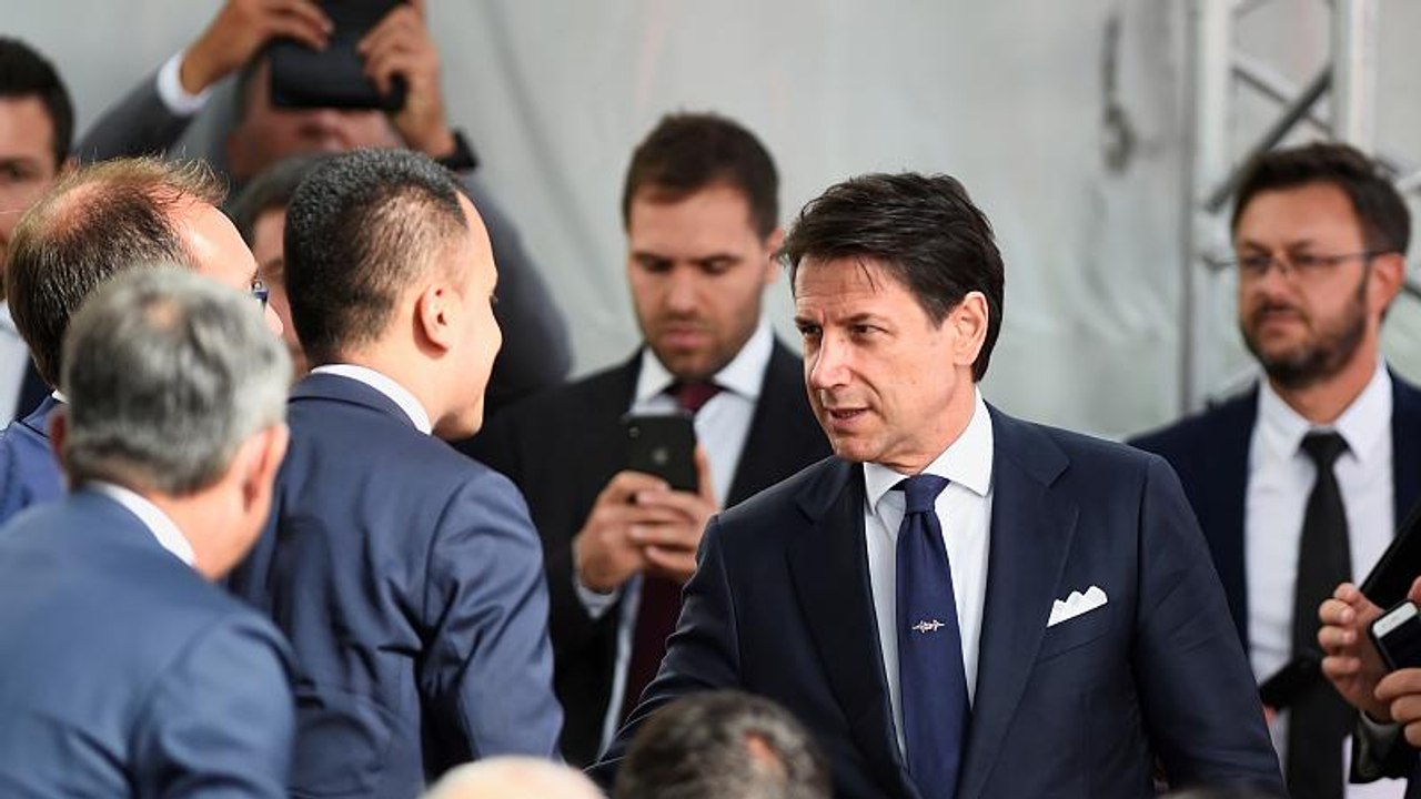 Genoa marks anniversary of deadly bridge collapse