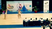 Sophie et Emile Koeller, championnes du monde de twirling bâton pendant la finale à Limoges