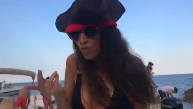 Las autoridades de la Costa Brava tomarán medidas para evitar macrofiestas en calas protegidas