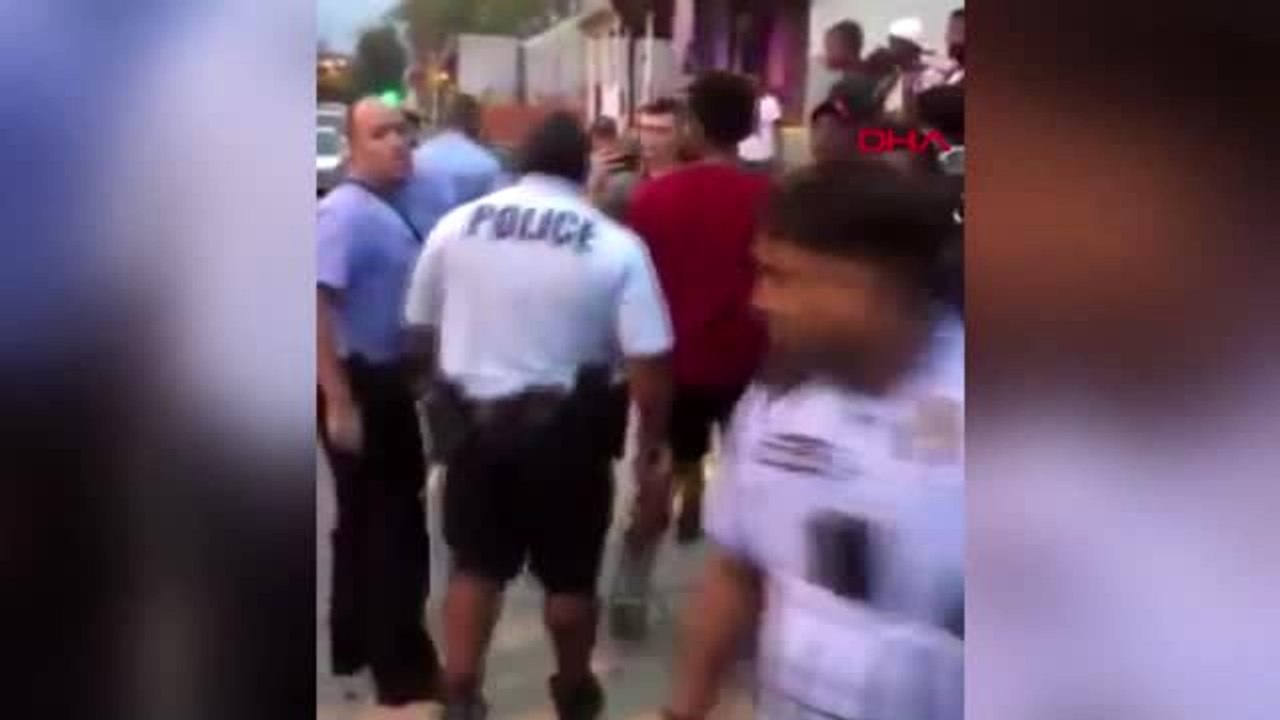 DHA DIŞ- ABD'de silahlı saldırı 6 polis yaralı