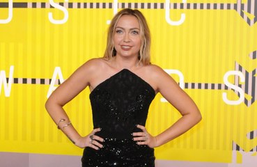 Miley Cyrus spending time with sister