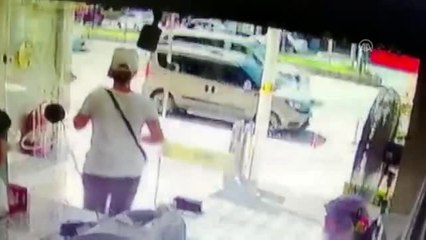 Sinyal kesici cihaz yardımıyla araçtan altın hırsızlığı