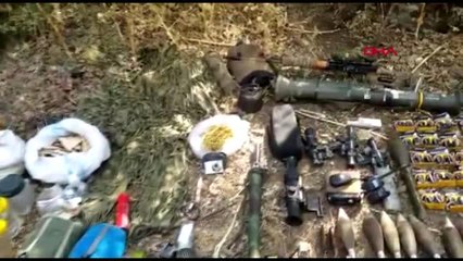 Pençe Harekatı'nda teröristlere ait silah ve malzeme ele geçirildi