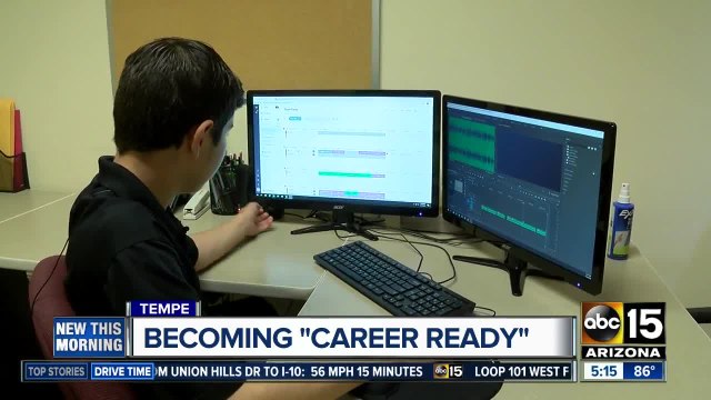 Tempe pilot program offers high school students internships to become career ready