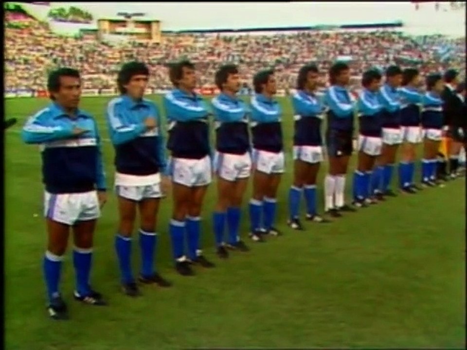 ARGENTINE  -  SALVADOR    - 1982 -