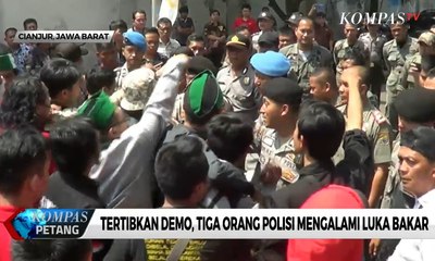 Tertibkan Demo, Tiga Orang Polisi Alami Luka Bakar