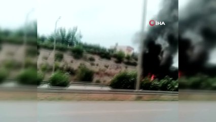 Seyir halindeki tır alev alev böyle yandı