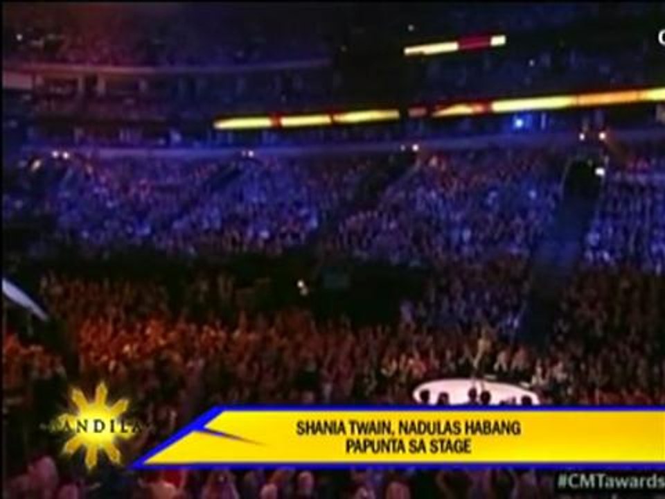 Swift wins in Country Music Awards; Twain slips